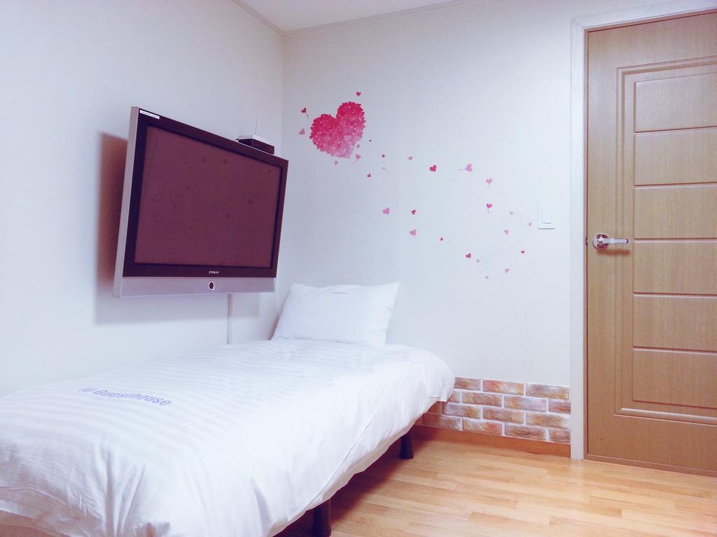 Iu Guest House Myeongdong 首爾 客房 照片