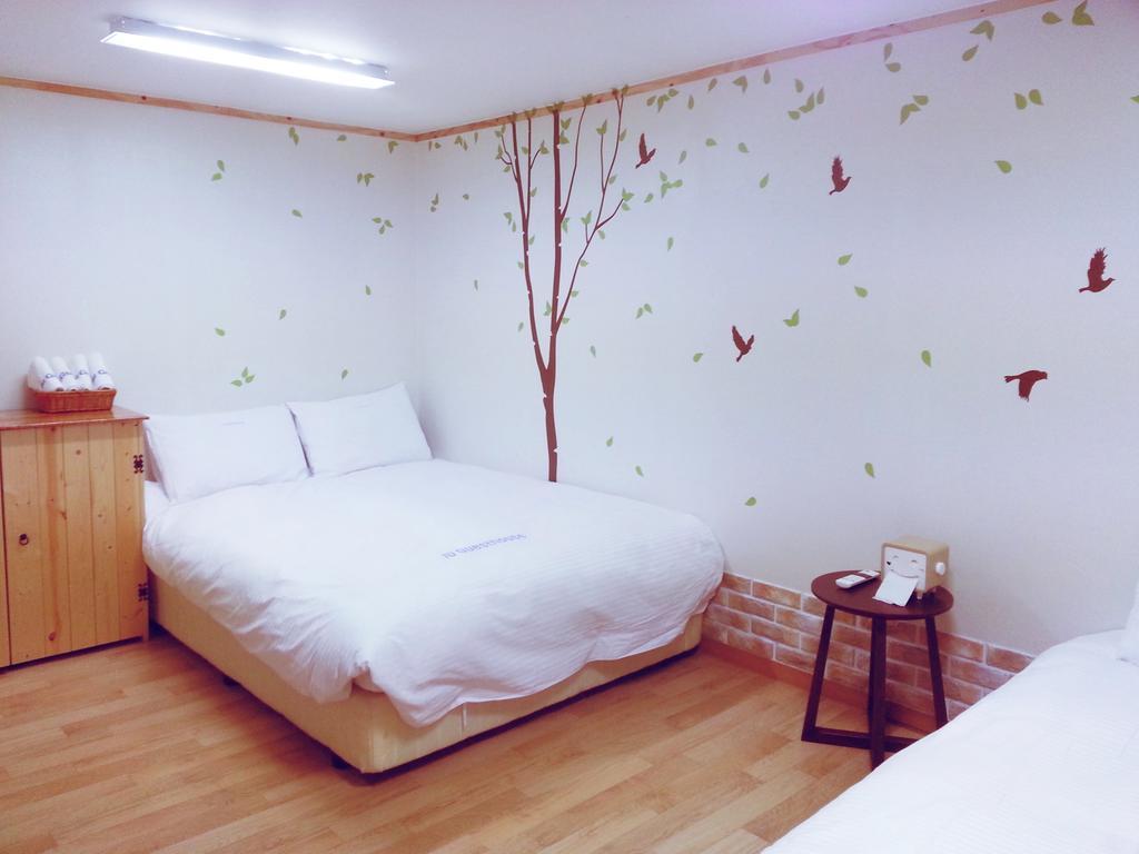 Iu Guest House Myeongdong 首爾 客房 照片