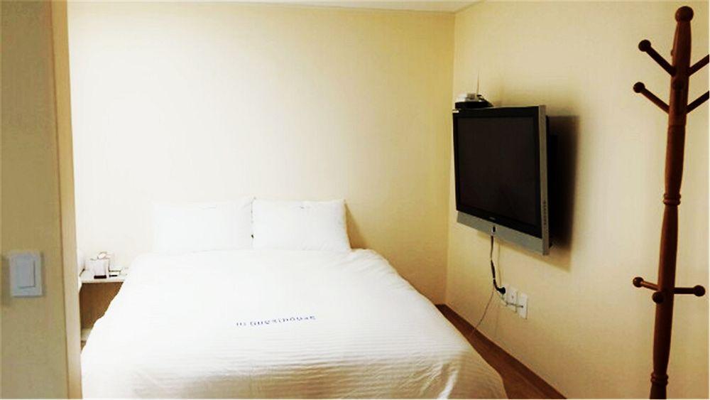 Iu Guest House Myeongdong 首爾 外观 照片